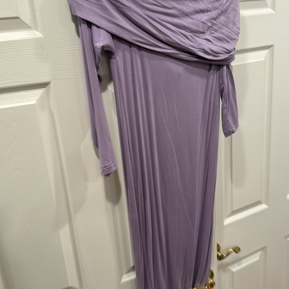 Sexy Mama Maternity NWT lilac off the shoulder Stretchy Maternity dress size 4 - Picture 2 of 3